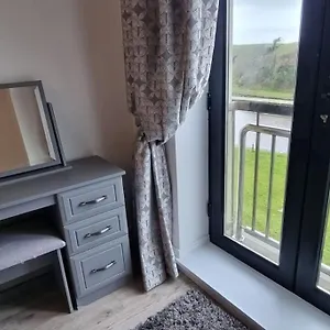 https://2-bed-gated-apartment-westport.westport-hotels.com